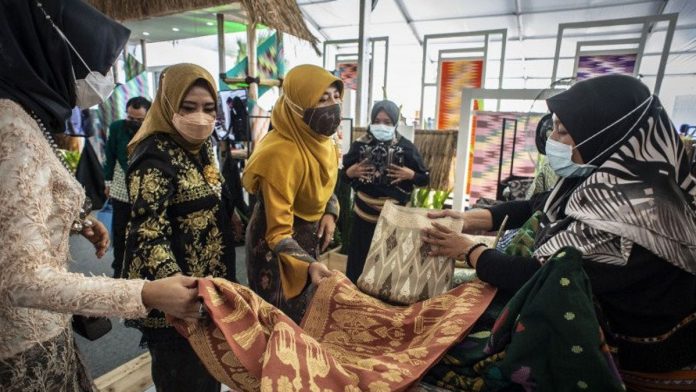 Bergabung ke Bazar UMKM, Buka Jalan Buat Bisnis Kita Naik Level!