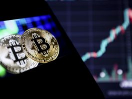 Harga Bitcoin Meledak Hingga US$ 66.000, Investor dan Trader Panen Untung!