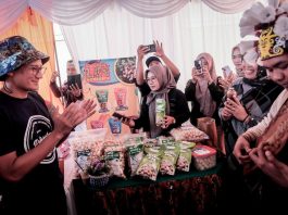 Dorong Digitalisasi, Menparekraf Ajak UMKM Berau Berkreasi di Media Sosial
