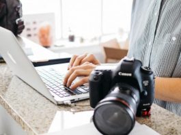 Bisa Jadi Penghasilan Tambahan, Ini Cara Jual Foto di Internet!