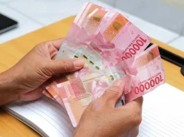 Kepulangan Prabowo Dinantikan Buruh, Akankah UMP 2025 Sesuai Harapan?