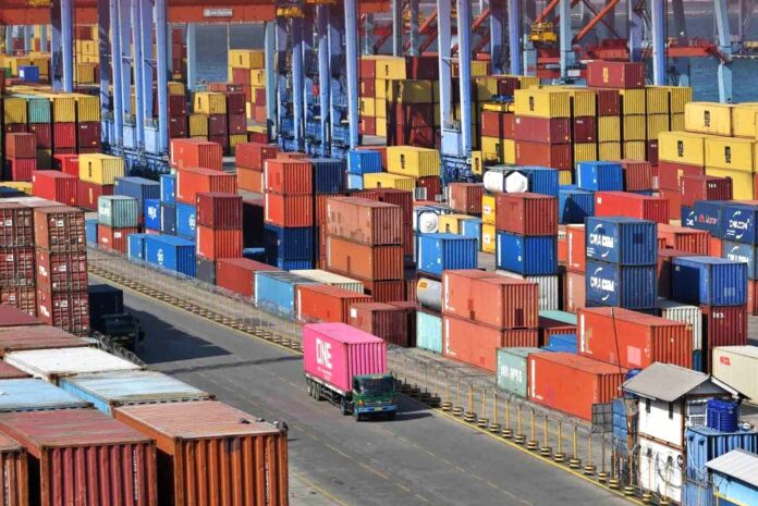 Imbas Kemacetan Tanjung Priok, Bahan Baku Tertahan dan Produksi Terhambat