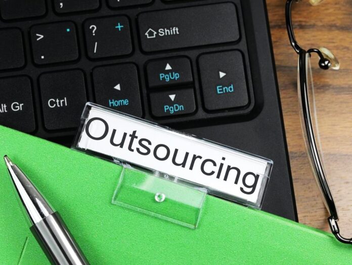 Benarkah Outsourcing Akan Dihapus? Ini Plus Minusnya Buat Indonesia