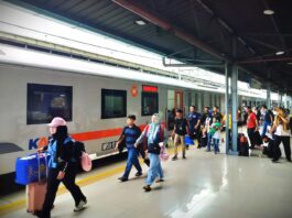 Tiket KA Ludes, Libur Kenaikan Isa Almasih Picu Lonjakan Penumpang!