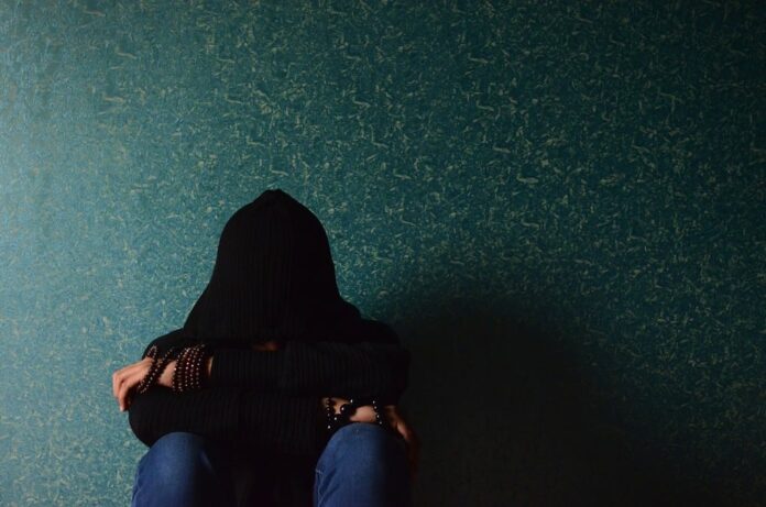 Arti Quarter Life Crisis: Kenapa Banyak Anak Muda Merasakannya?