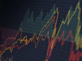 Gempuran Produk Impor Tekan Manufaktur, PMI RI April Anjlok 5,7 Poin