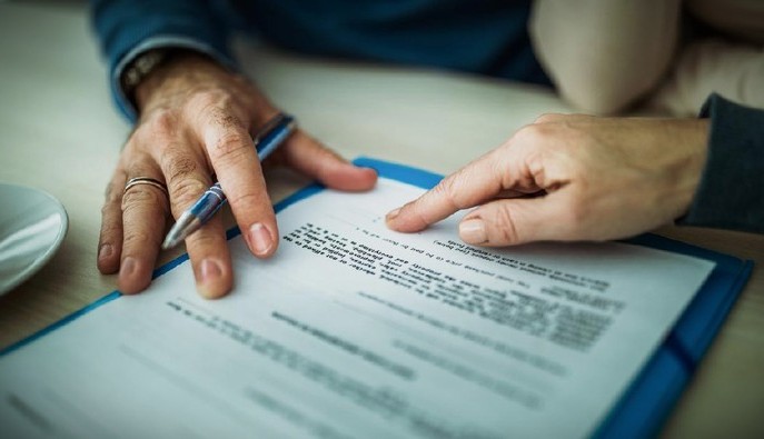 Stop Menahan Ijazah! Menaker Keluarkan Aturan Perlindungan Pekerja