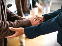Tips Memanfaatkan Networking Pertemanan untuk Perkembangan Usaha